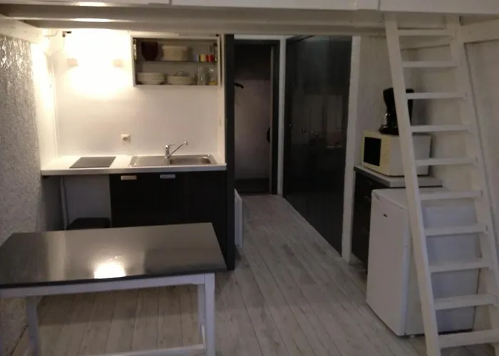 Petit En Plein Centre De * Котре